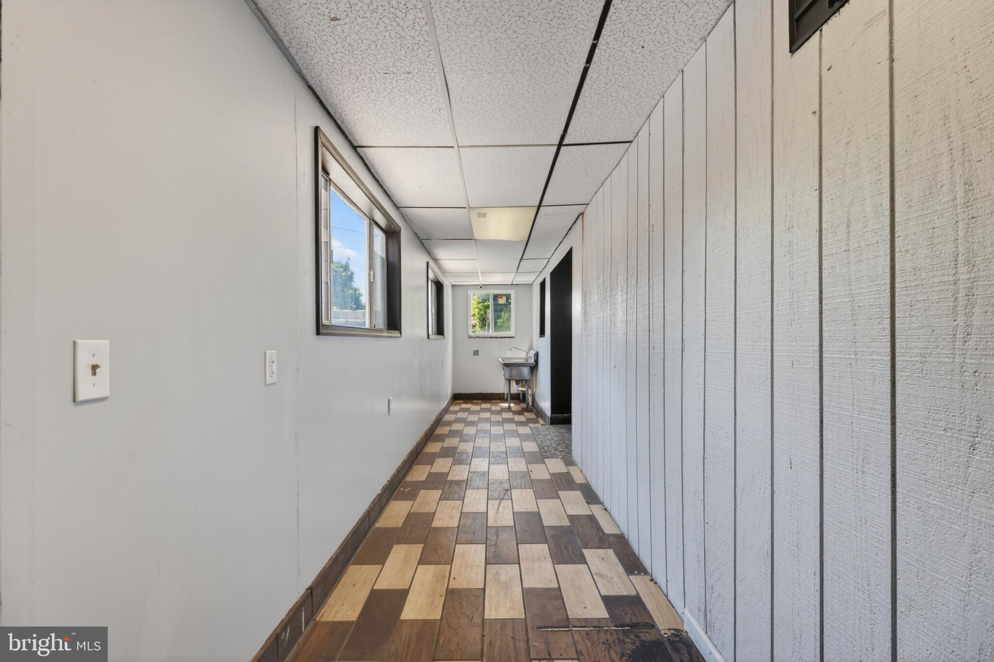 546 S 9TH STREET