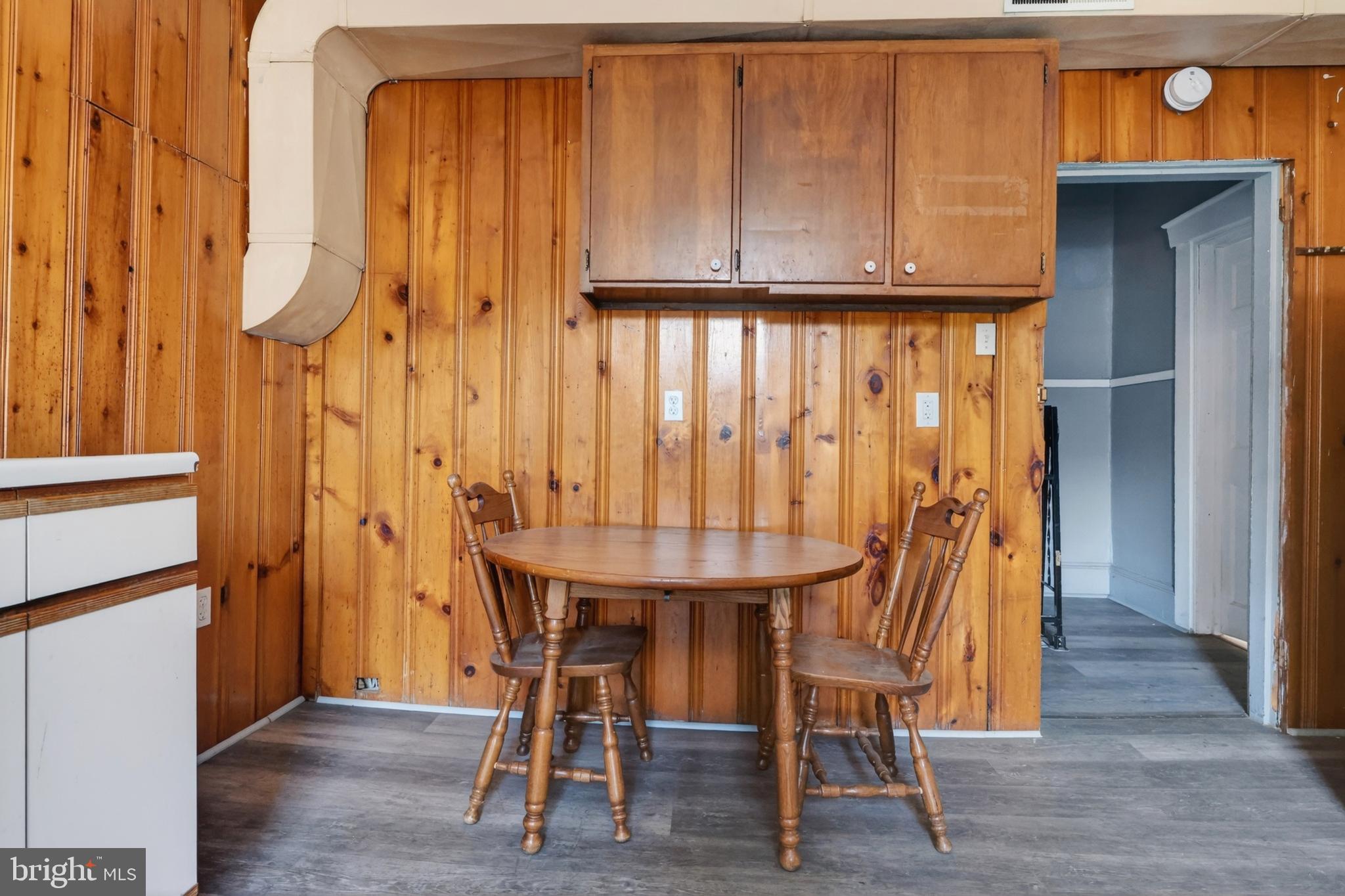546 S 9TH STREET