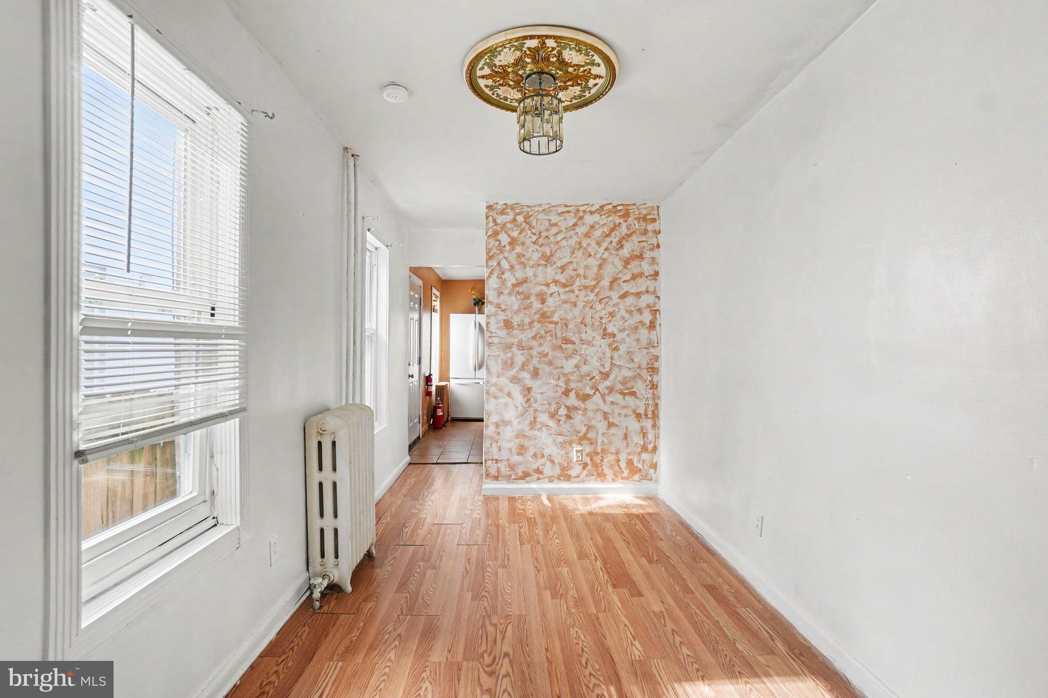 1105 GREEN STREET