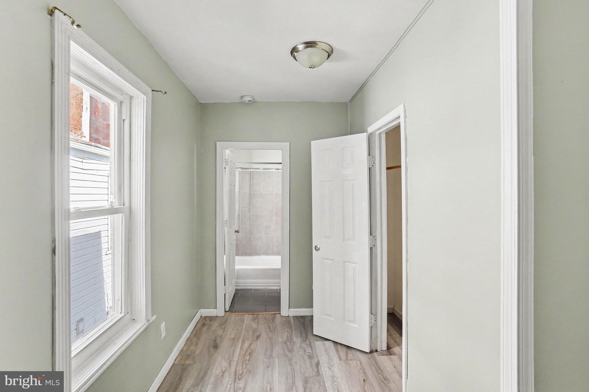 1105 GREEN STREET