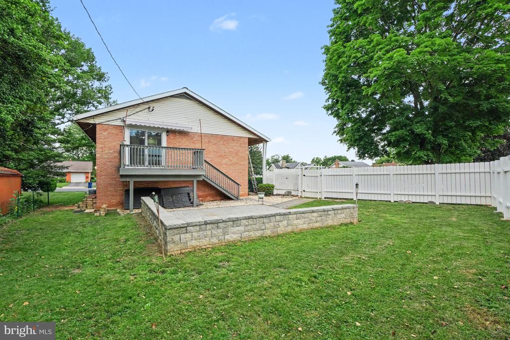2400 LINDALE DRIVE