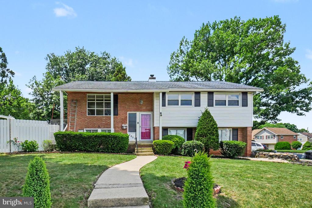 2400 LINDALE DRIVE