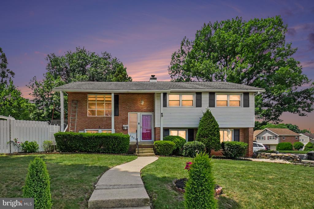 2400 LINDALE DRIVE