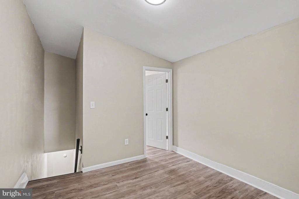 551 N 11TH STREET