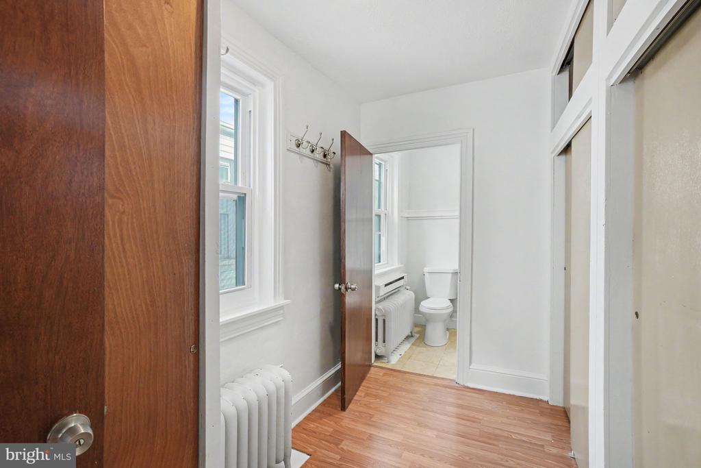 546 LOCUST STREET