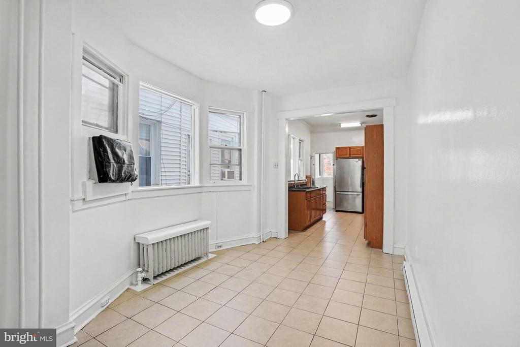 546 LOCUST STREET