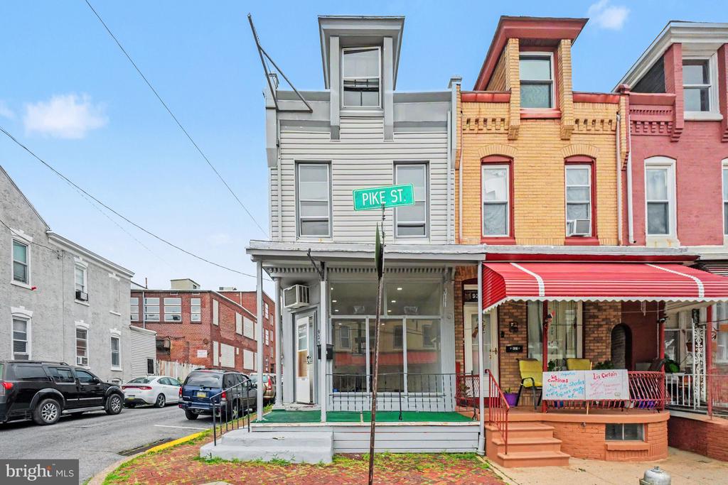 929 PIKE STREET