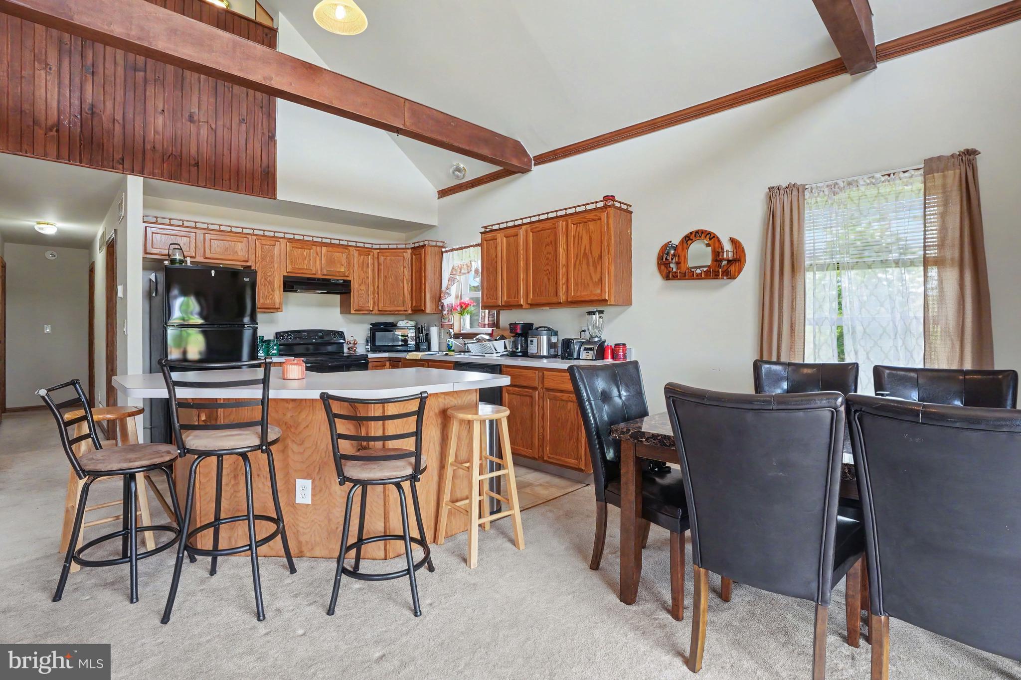 372 KERRSVILLE ROAD