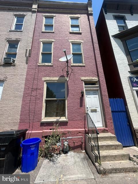 1408 DERRY STREET