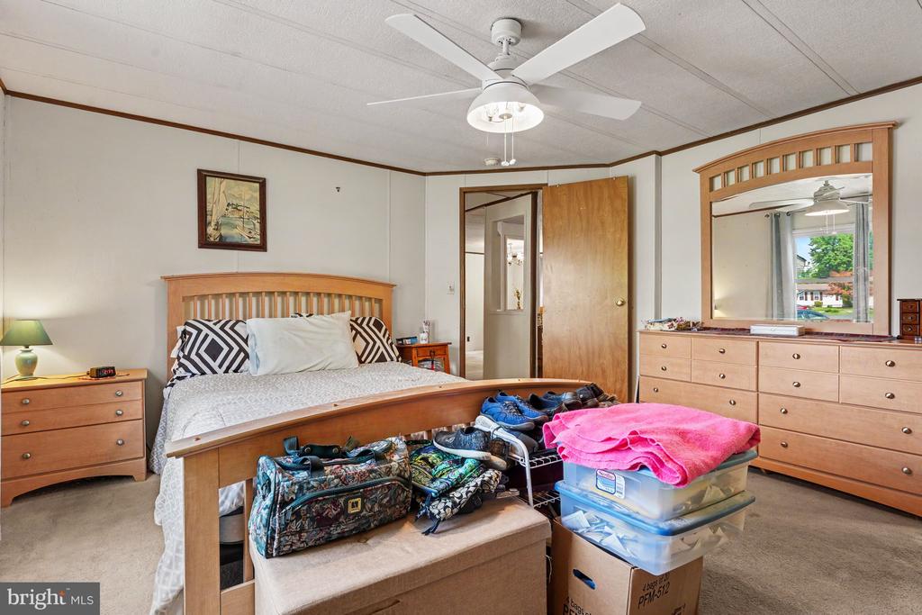 1014 CHERRYWOOD COURT