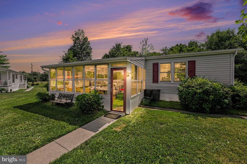 1014 CHERRYWOOD COURT