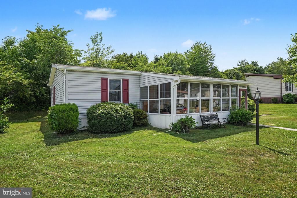 1014 CHERRYWOOD COURT