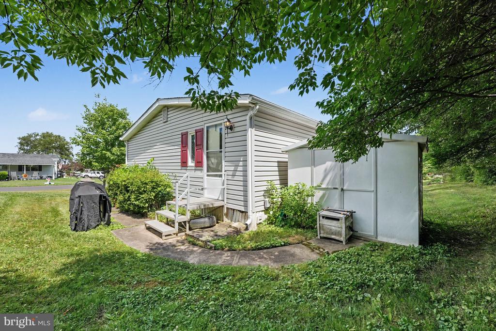 1014 CHERRYWOOD COURT