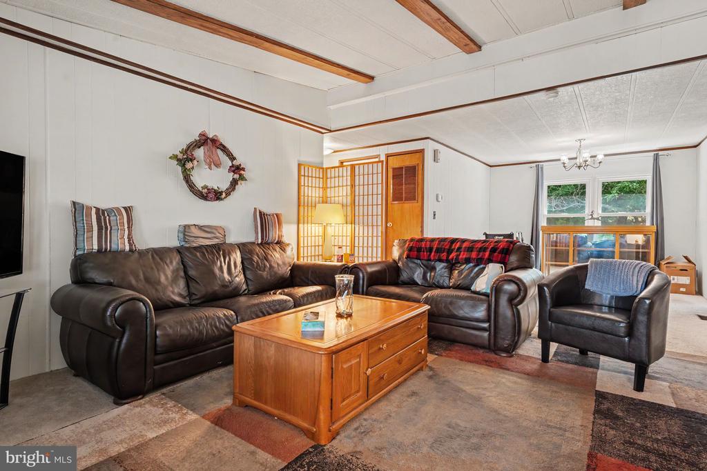 1014 CHERRYWOOD COURT