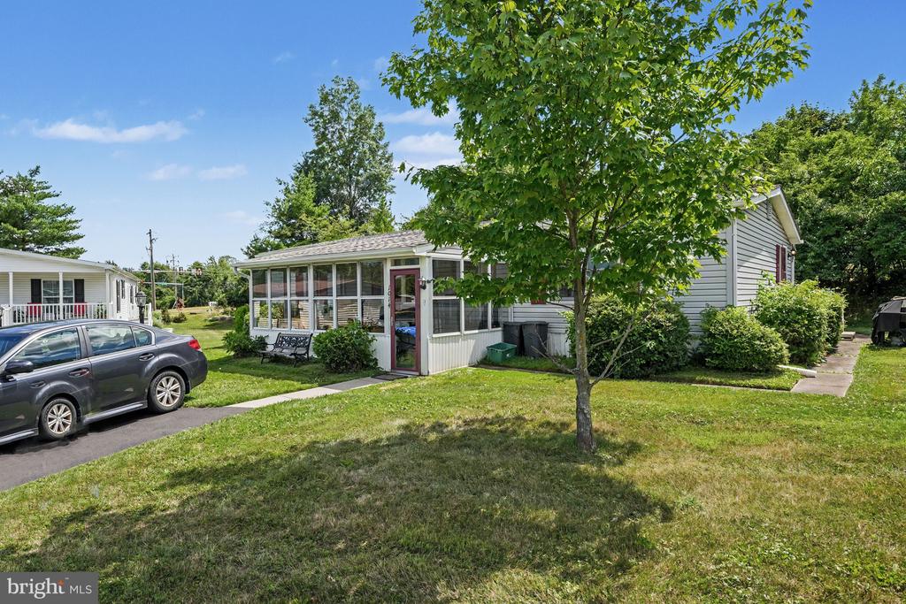 1014 CHERRYWOOD COURT