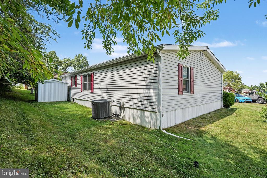 1014 CHERRYWOOD COURT