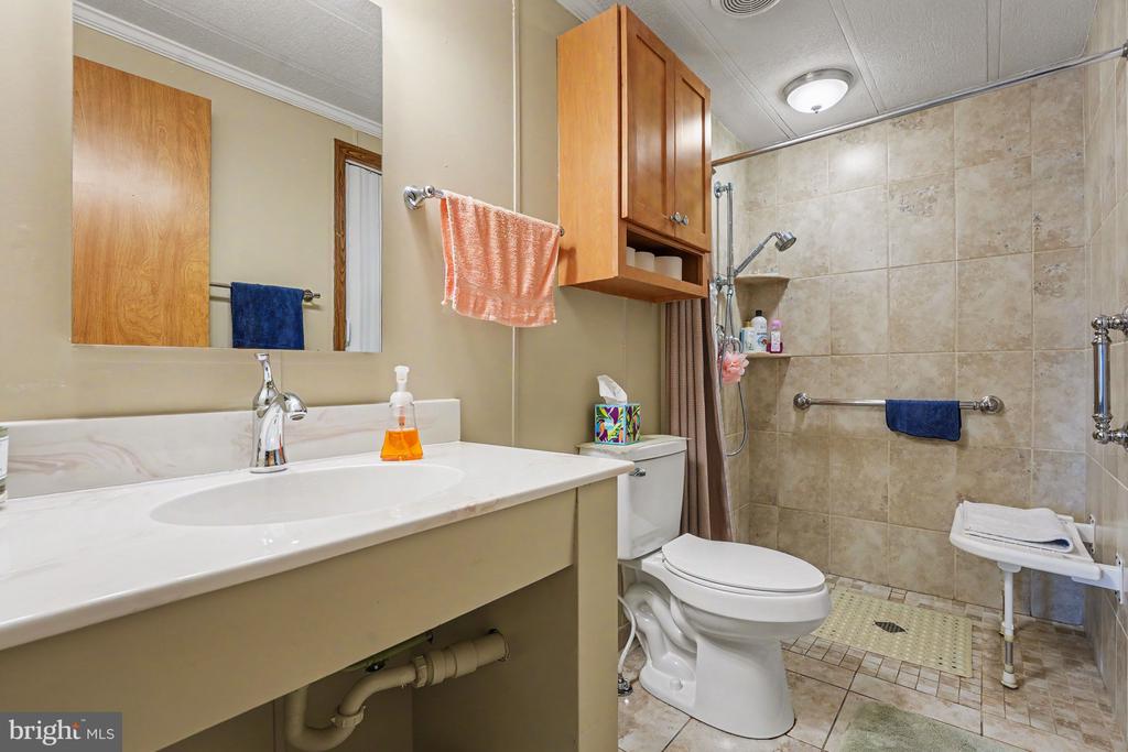 1014 CHERRYWOOD COURT