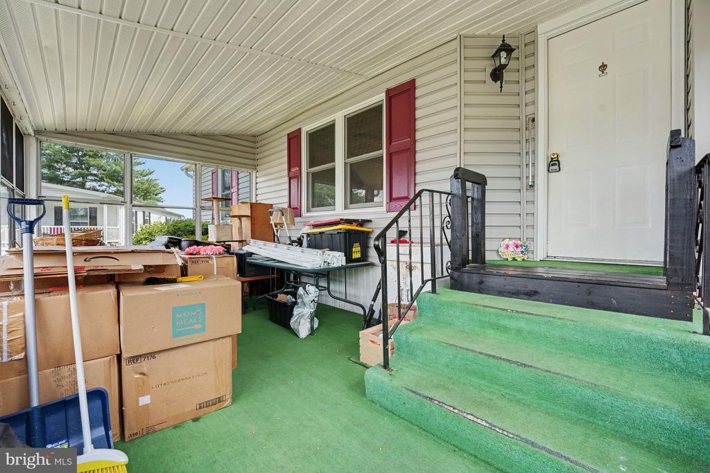 1014 CHERRYWOOD COURT