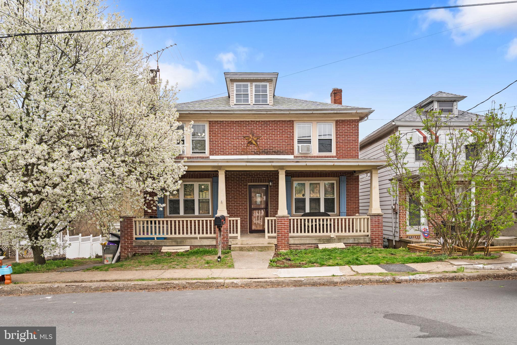 1429 MOUNT HOPE AVENUE