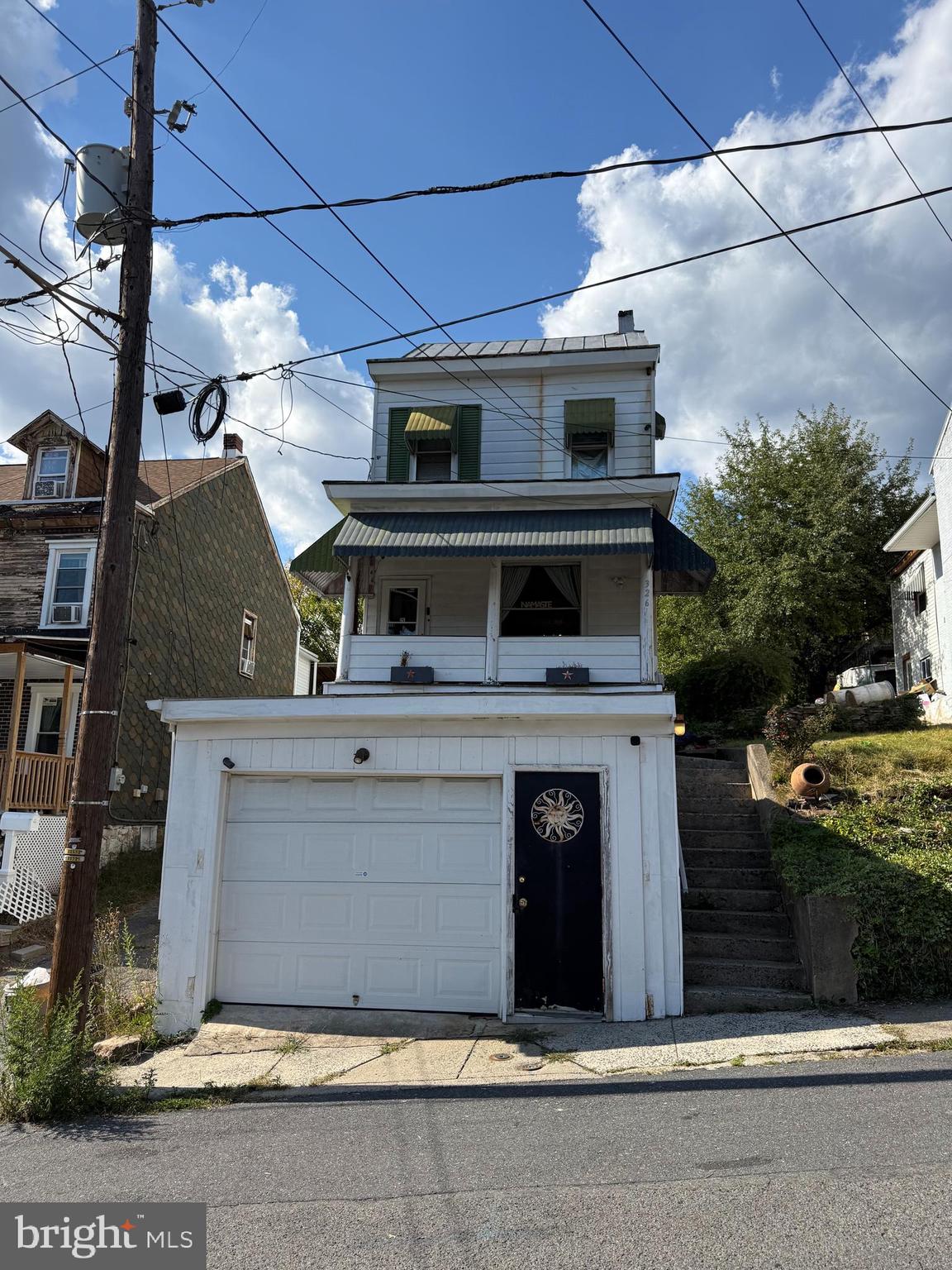 326 E RACE STREET