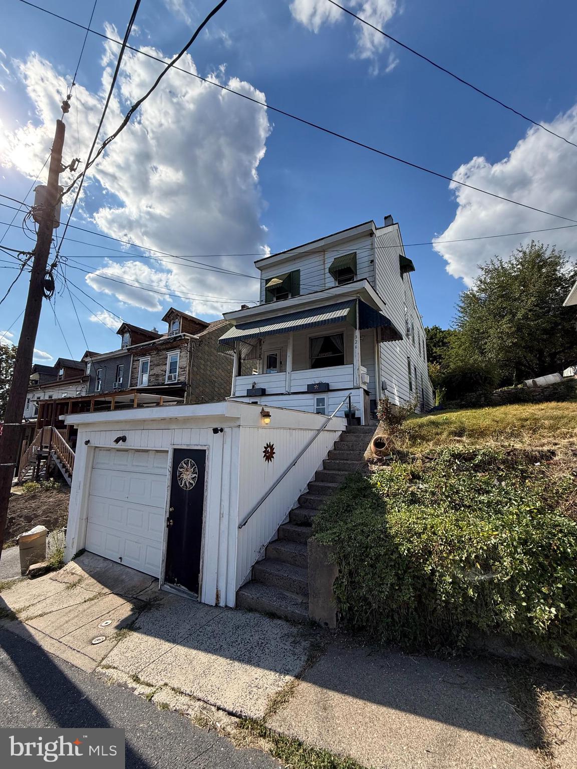 326 E RACE STREET