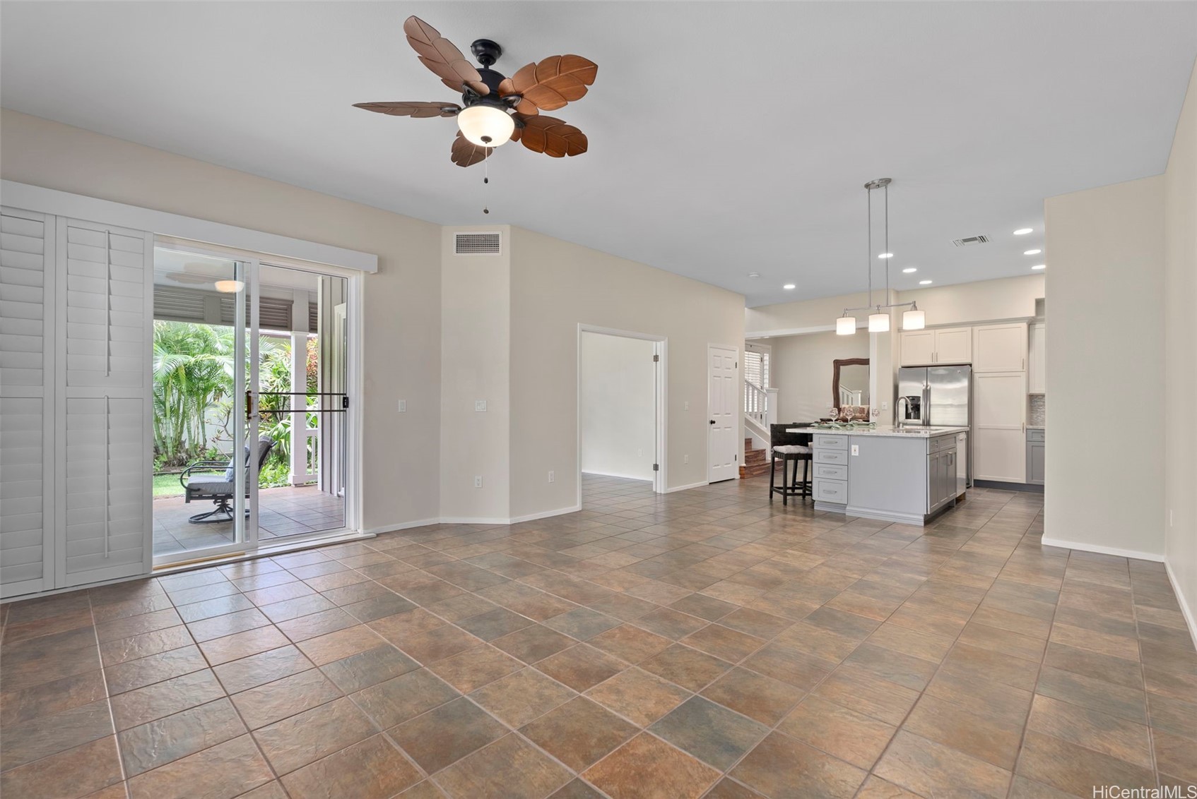 92-1090 Olani Street 10-2