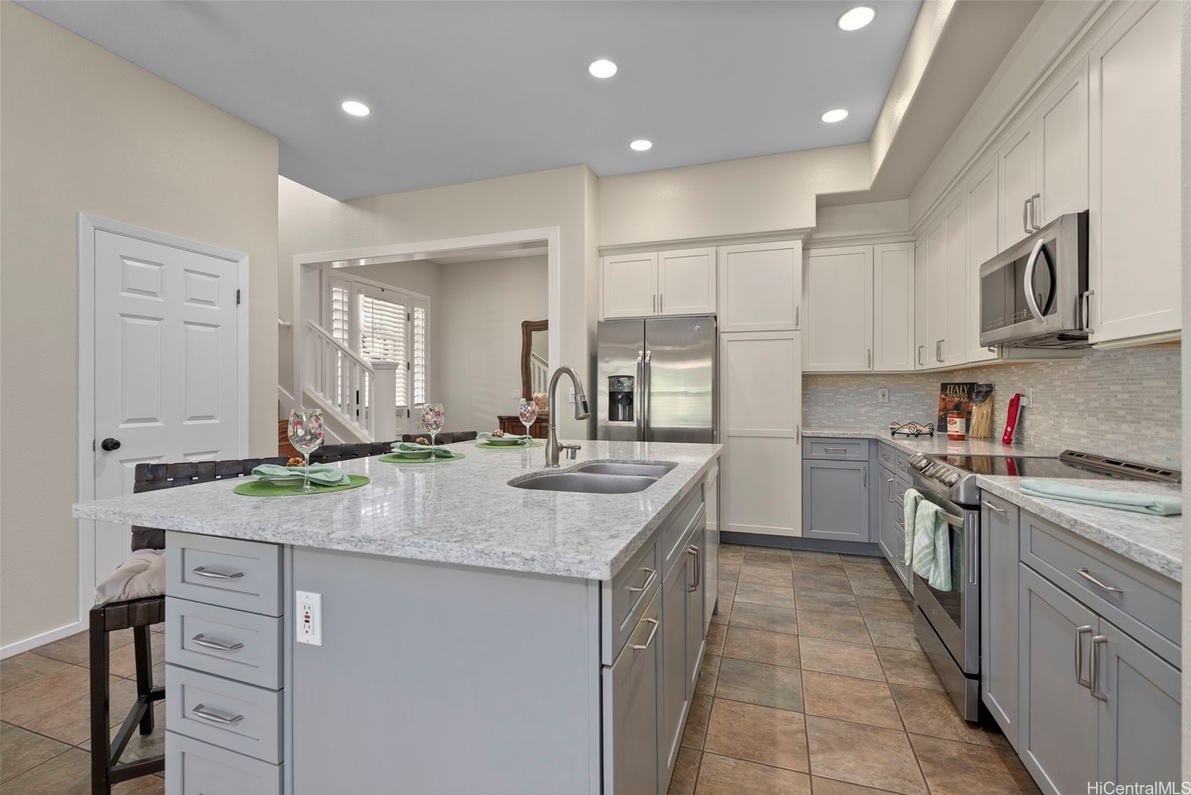 92-1090 Olani Street 10-2