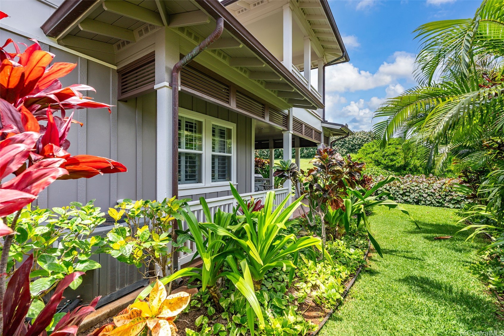 92-1090 Olani Street 10-2