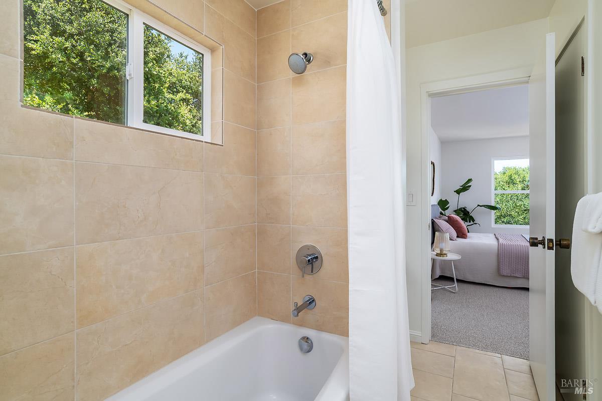 160 Oak Springs Dr