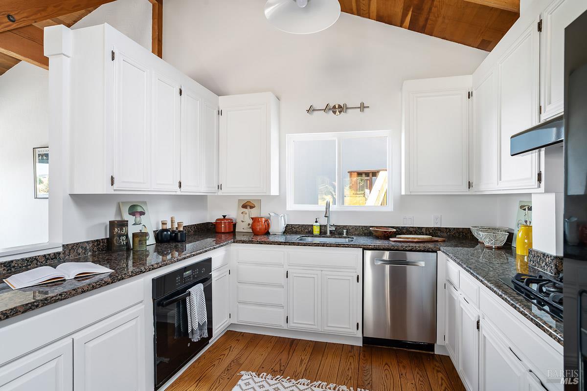 160 Oak Springs Dr