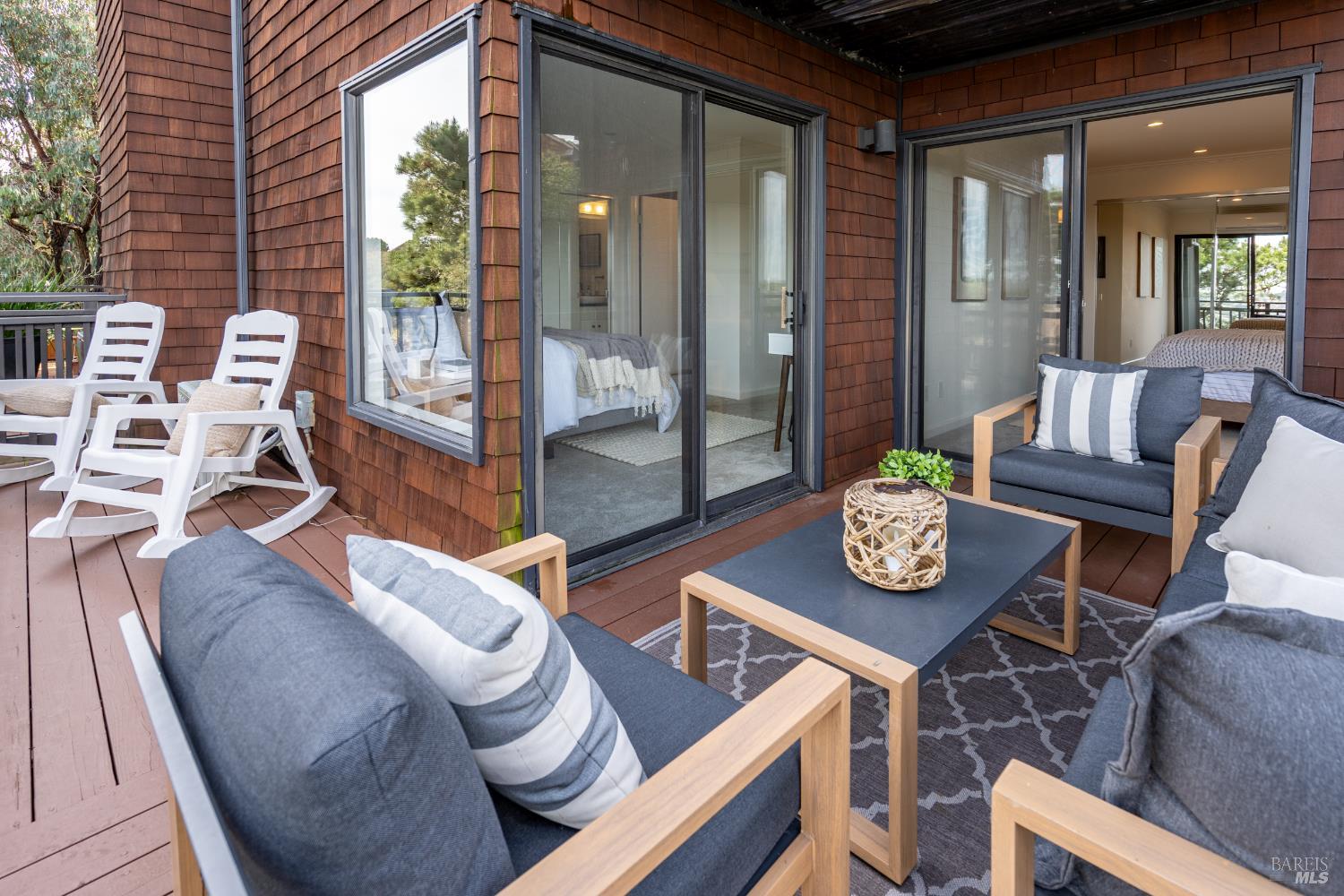 220 Headlands Court