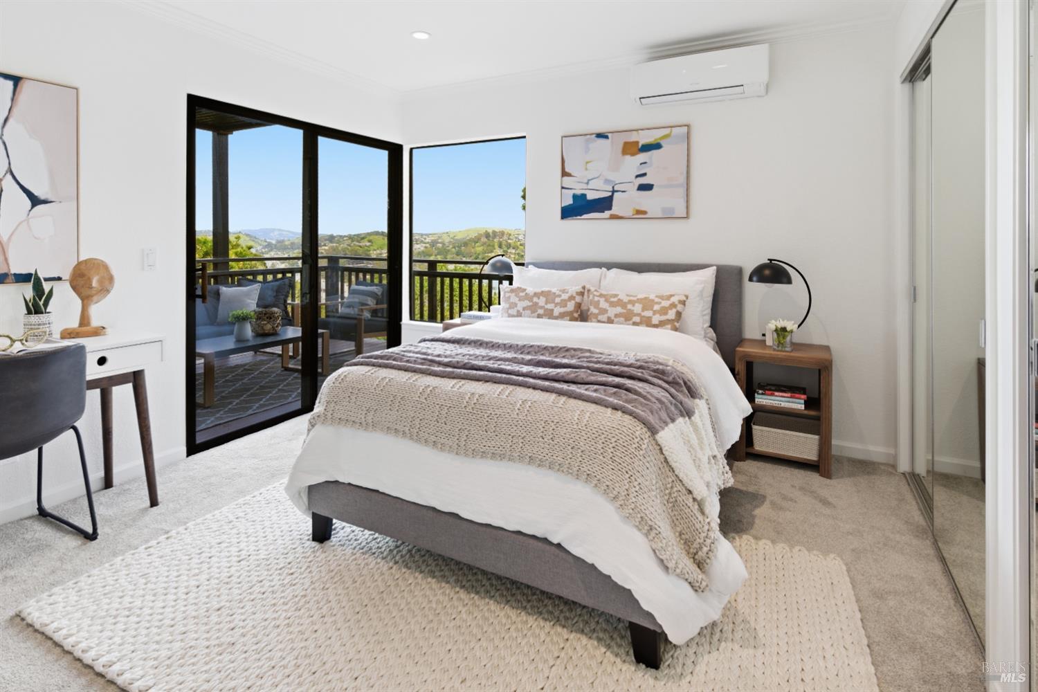 220 Headlands Court