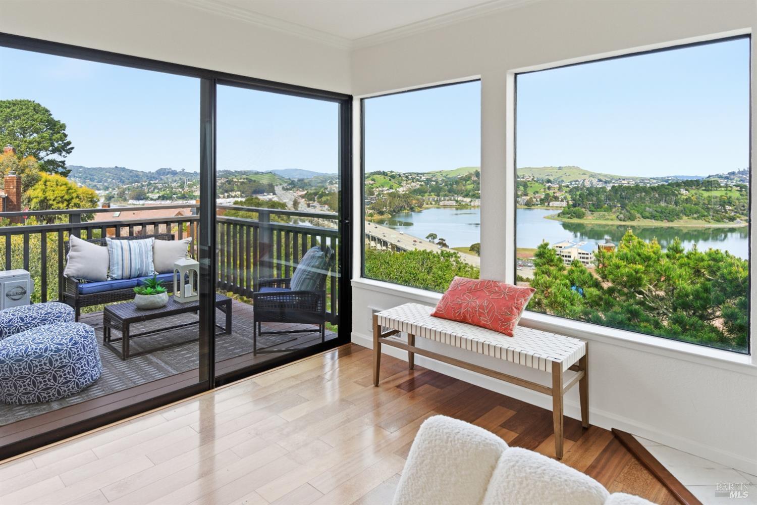220 Headlands Court