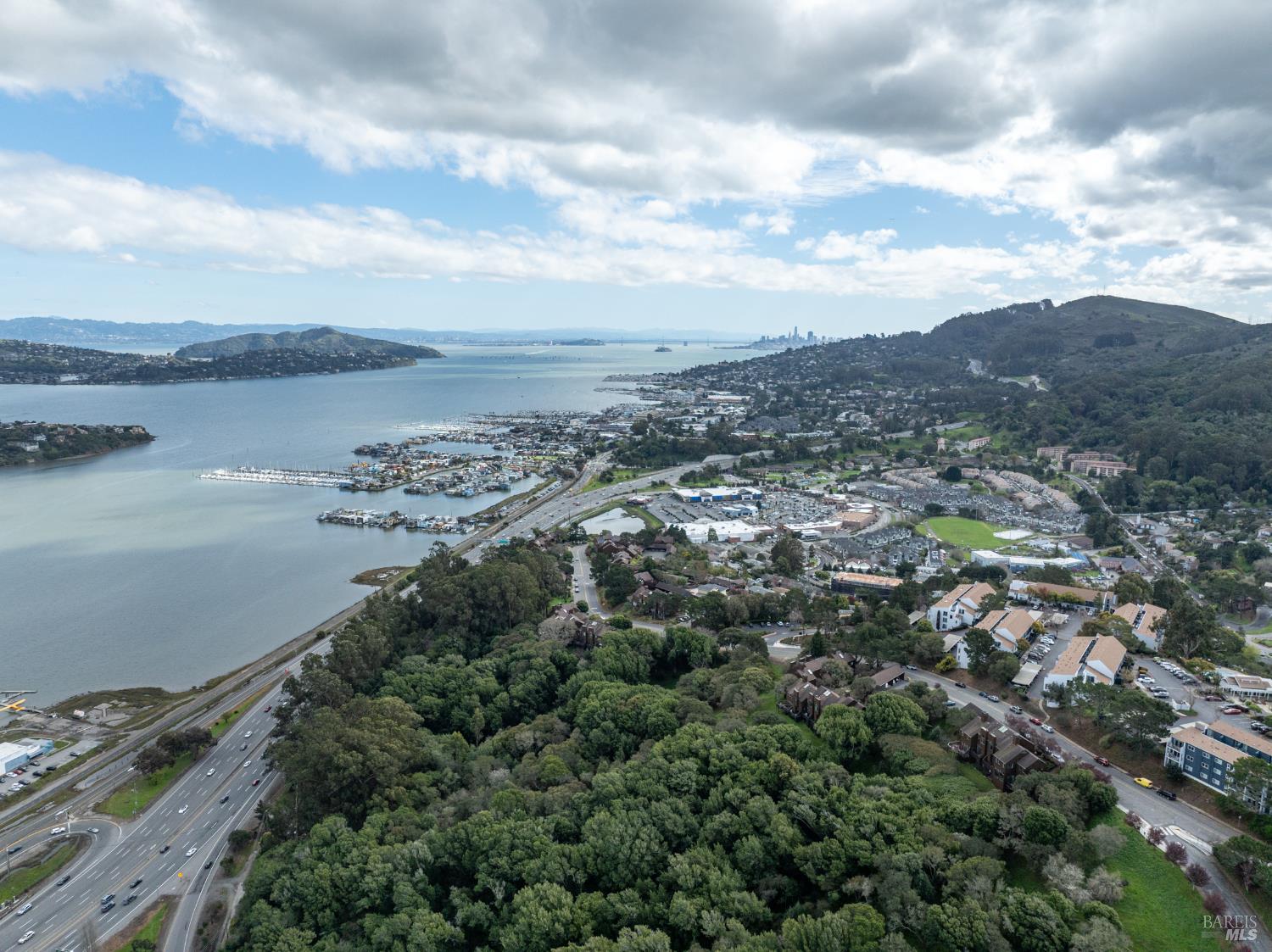 220 Headlands Court