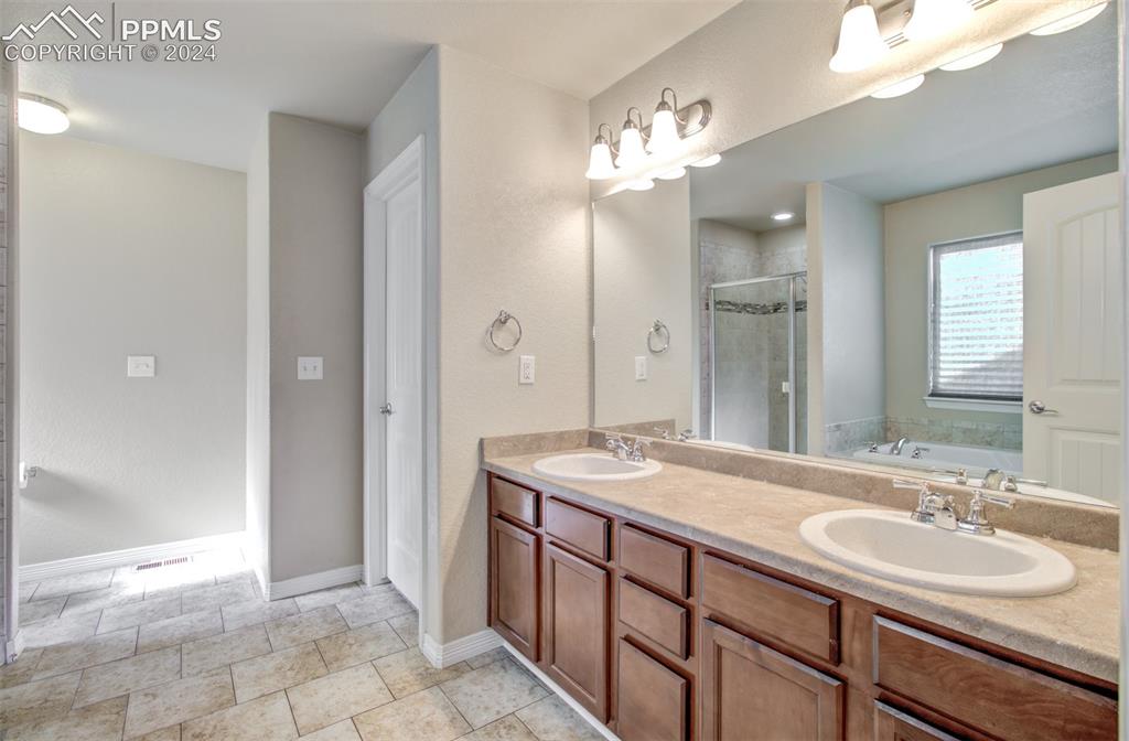 6559 Tranters Creek Way