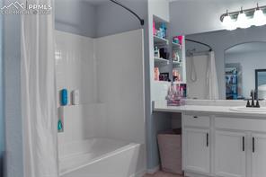 7649 Grand Fir Point