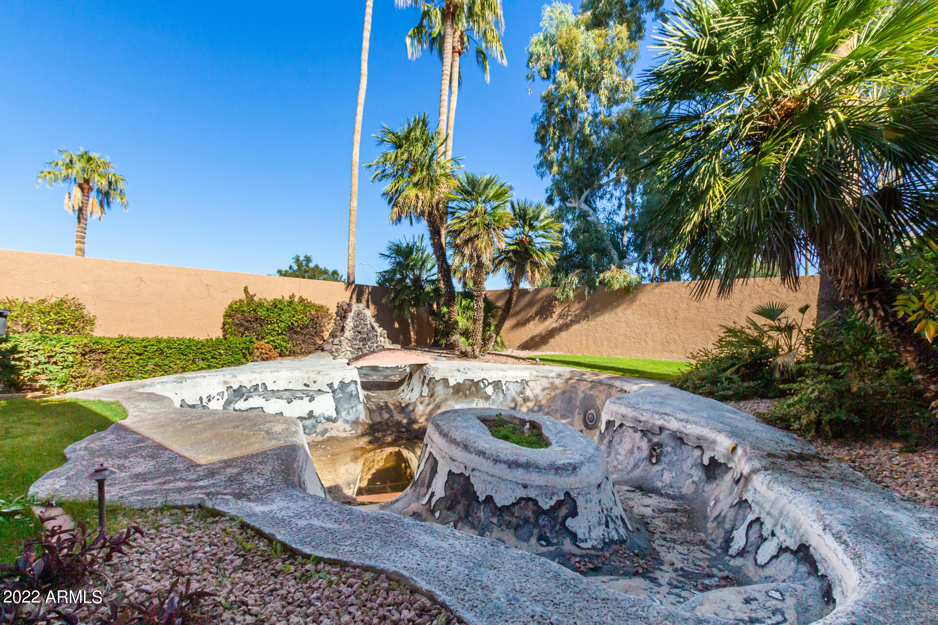 7311 E MANZANITA Drive