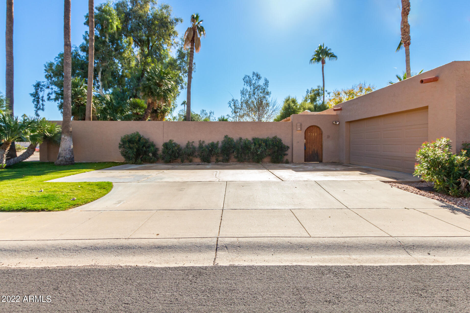 7311 E MANZANITA Drive