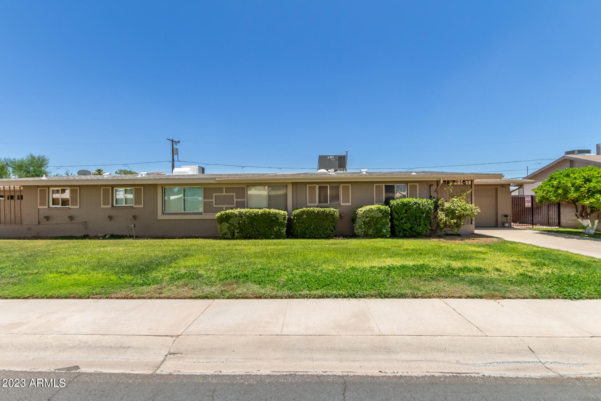 11033 W WINDSOR Drive