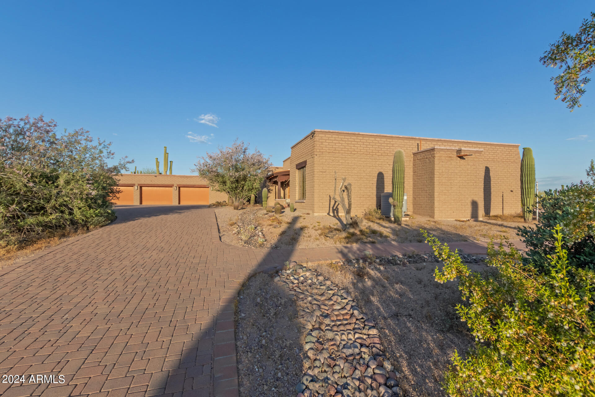 5353 N WINCHESTER Road
