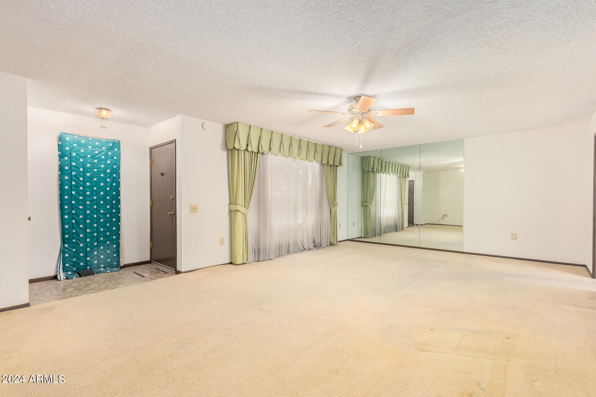 9818 W SILVER BELL Drive
