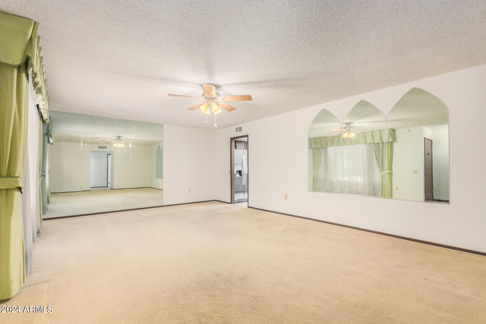 9818 W SILVER BELL Drive