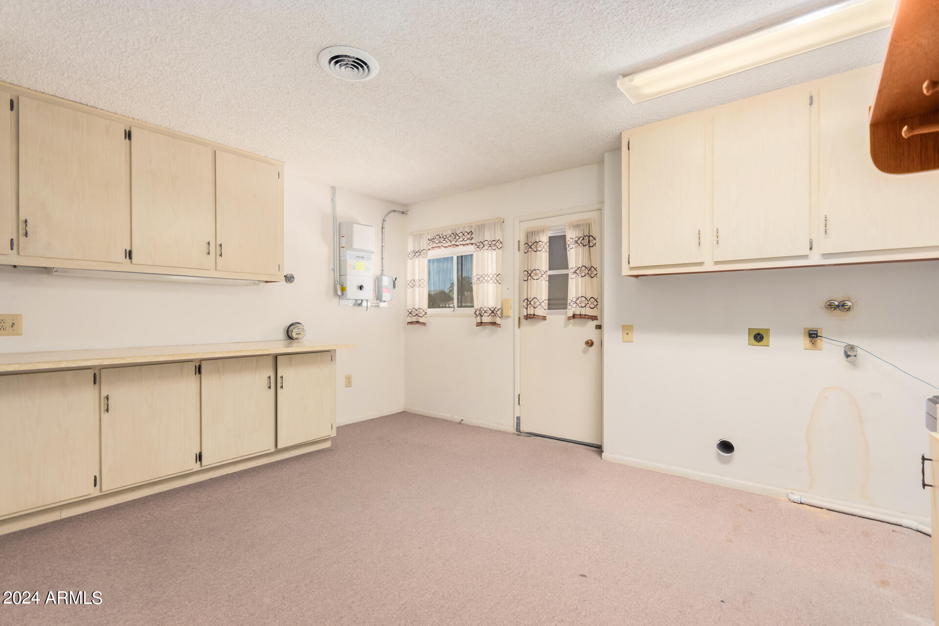 9818 W SILVER BELL Drive