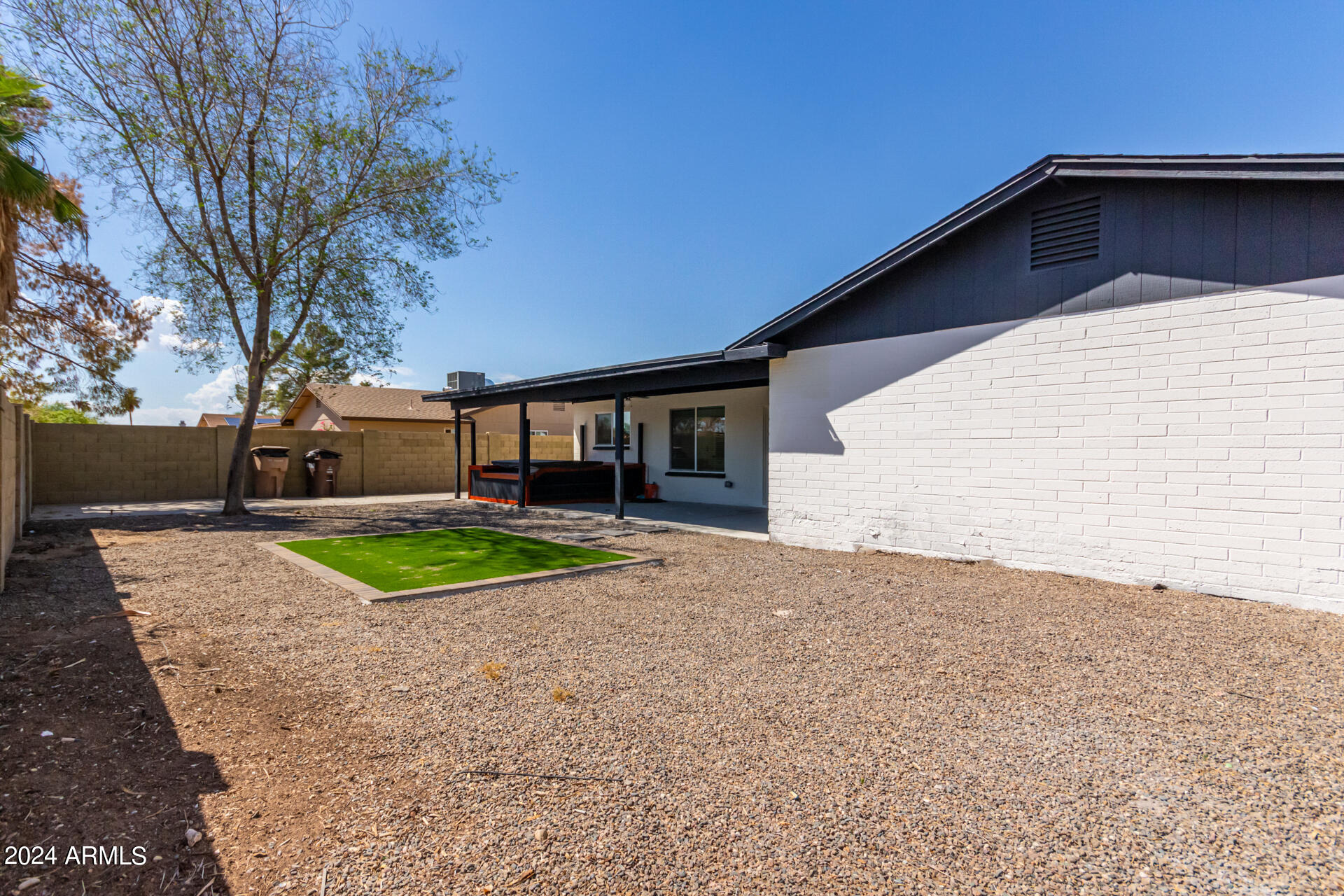 7933 W GREER Avenue