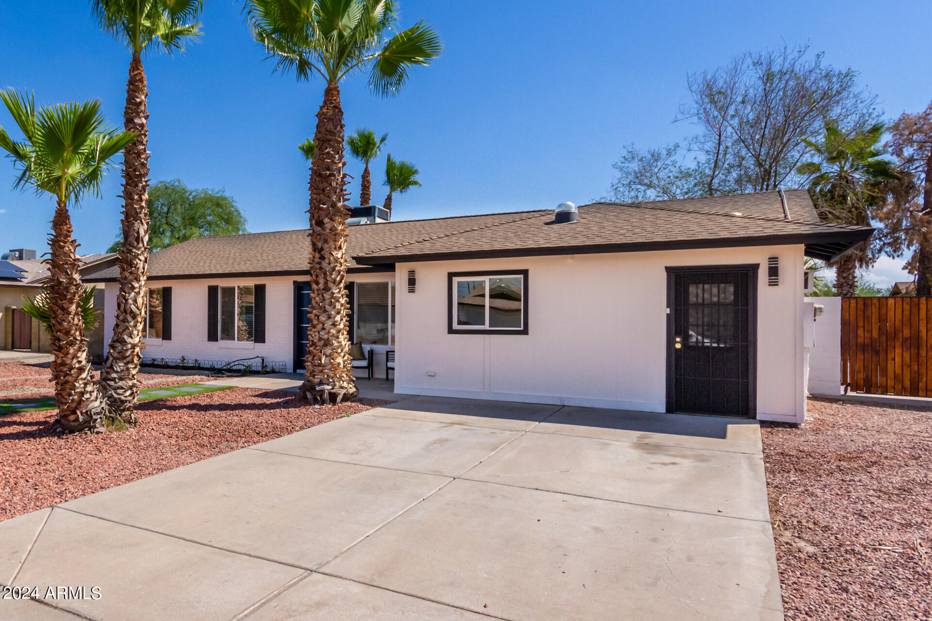 7933 W GREER Avenue