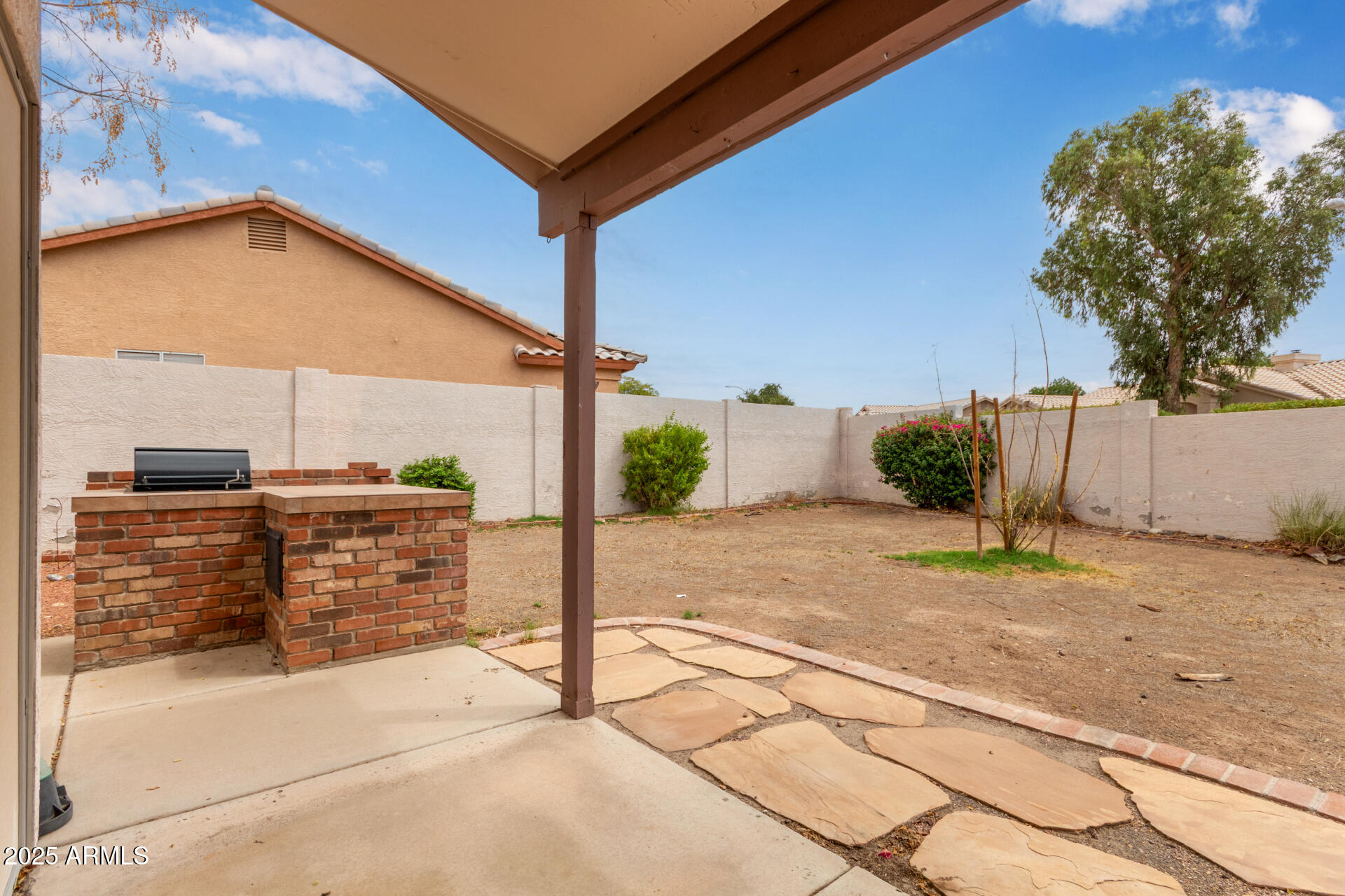 15305 N 85TH Drive