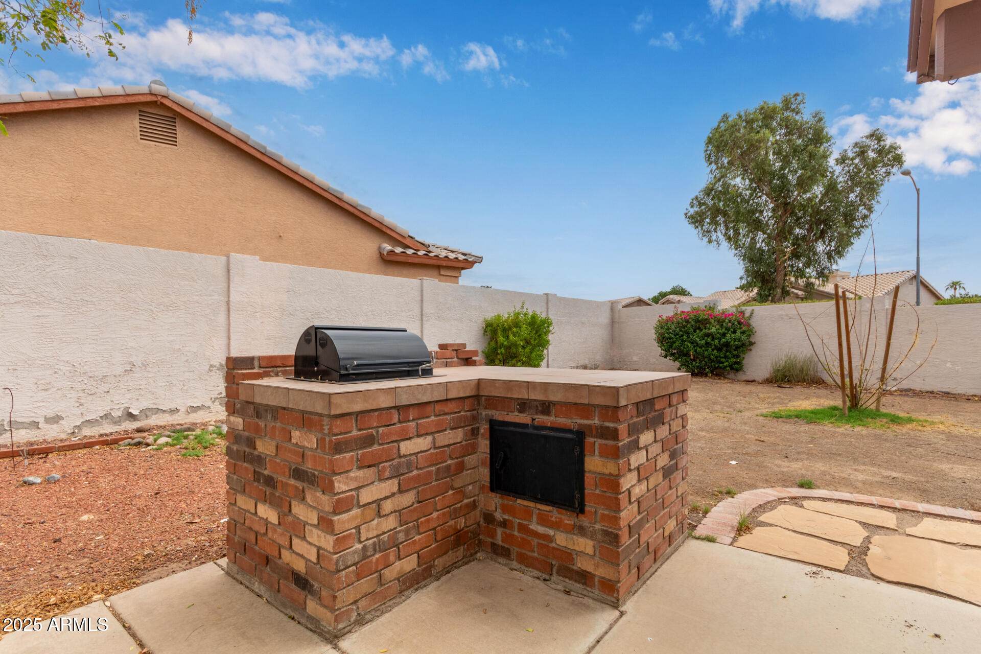 15305 N 85TH Drive