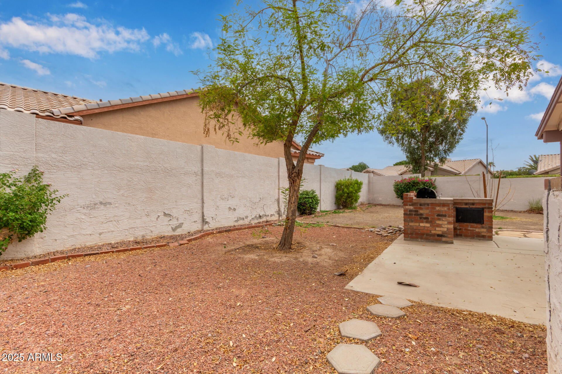 15305 N 85TH Drive