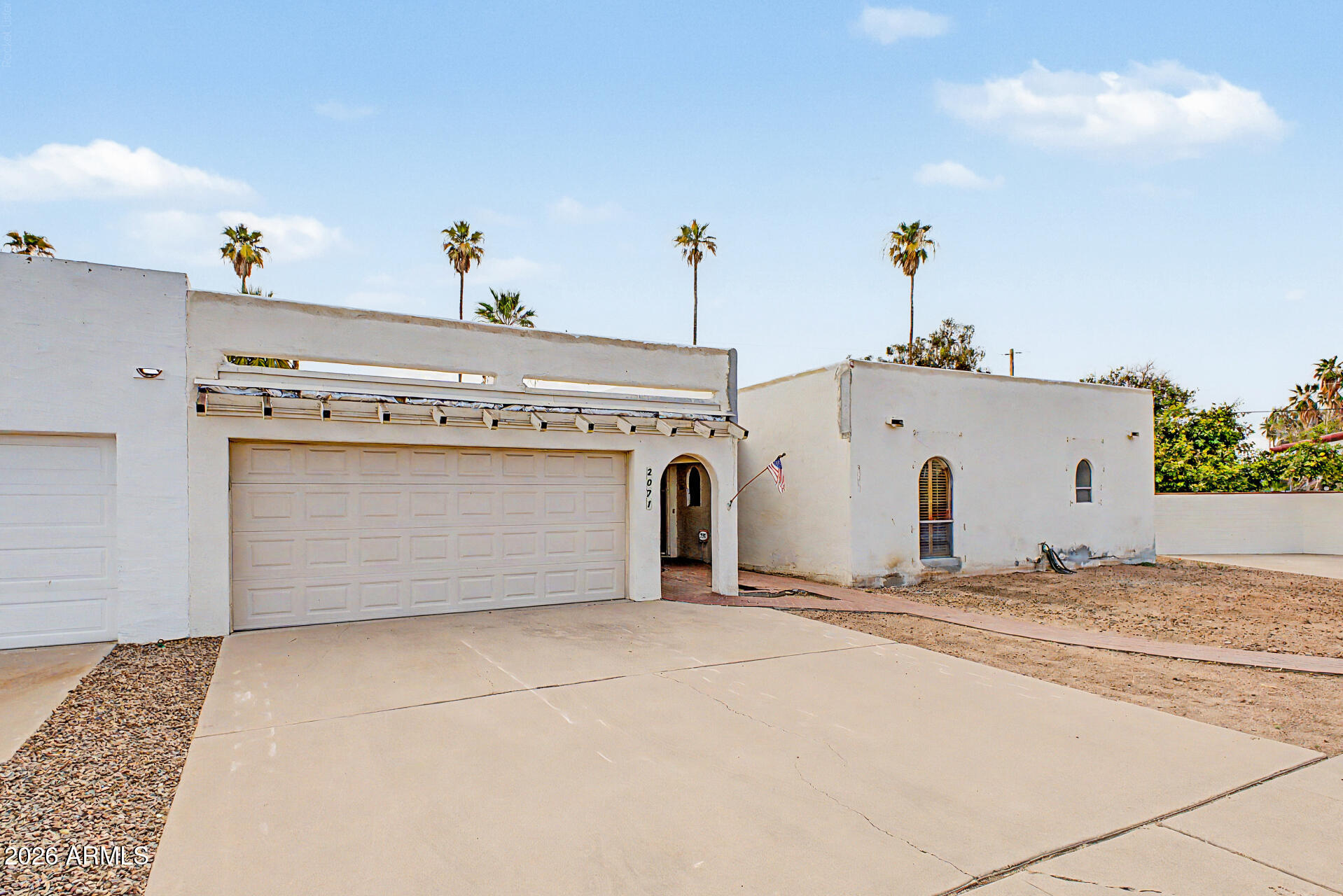 2071 E CAIRO Drive