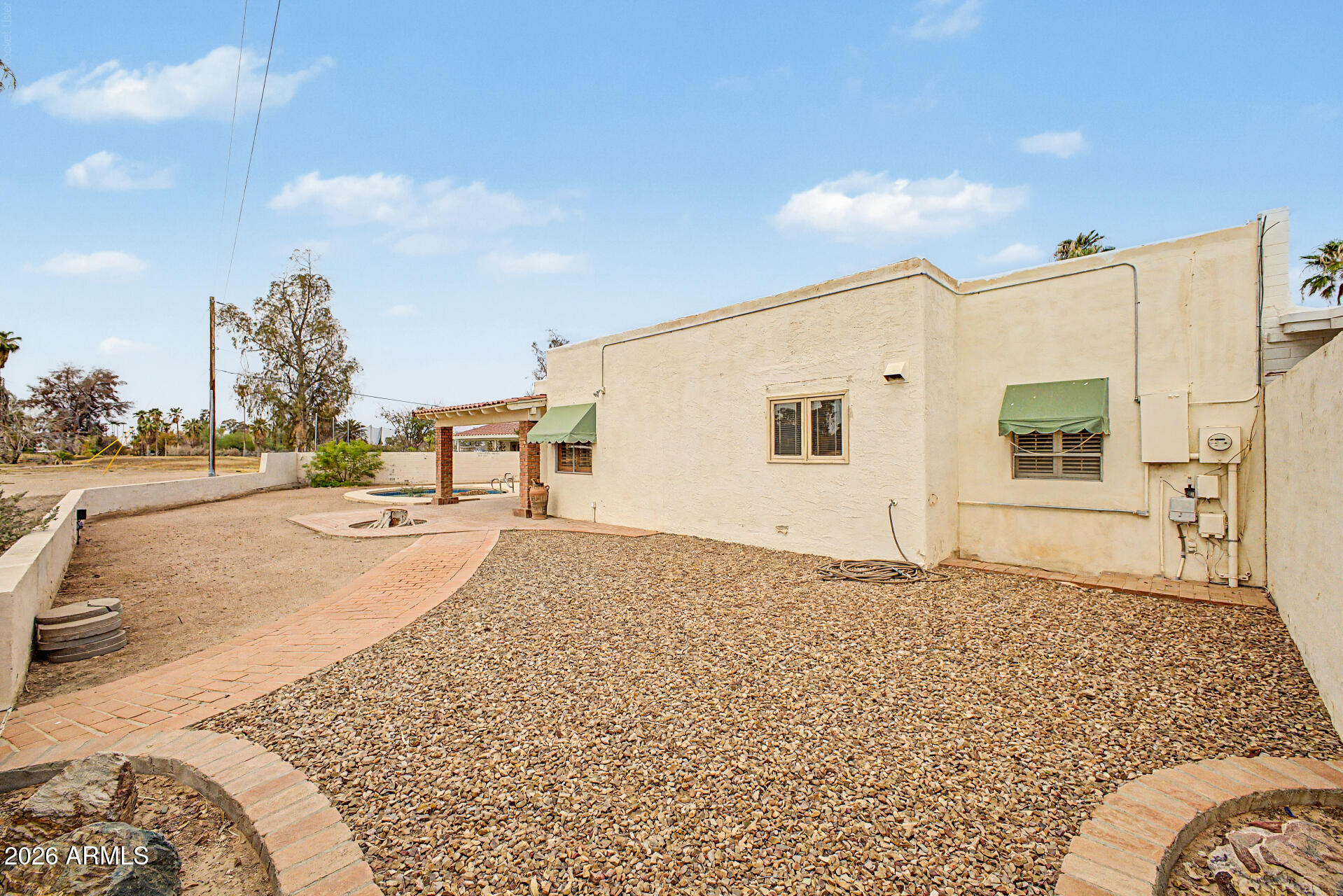 2071 E CAIRO Drive